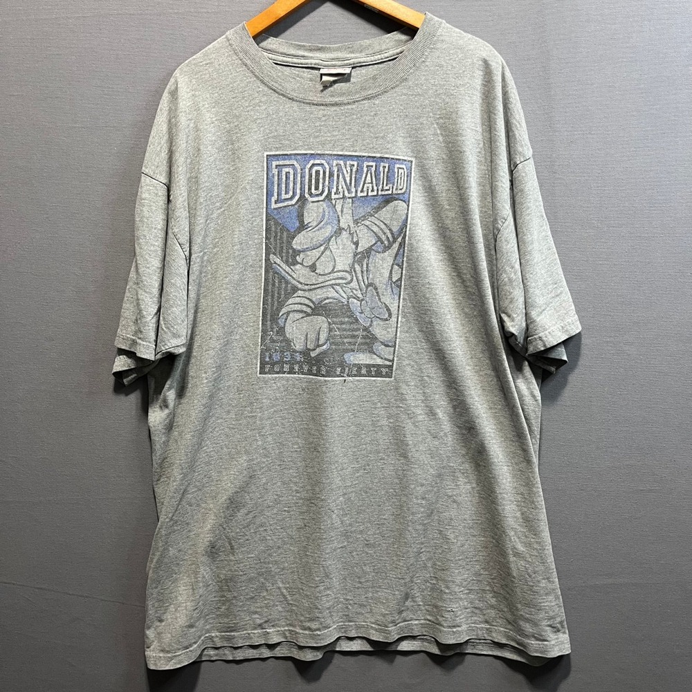 Disney Store Donald Duck Forever Fiesty Graphic T-Shirt XXL Gray Vintage Style